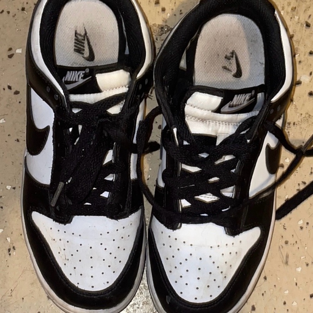 Nike Kids Black and White Low-Top Sneakers